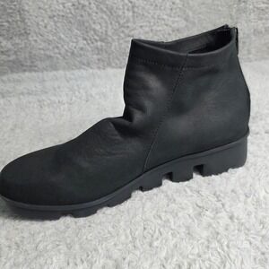 ONE RIGHT BOOT - AMPUTEE LAmour‎ Des Pieds Black Leather Wedge Boot Women's 8.5M